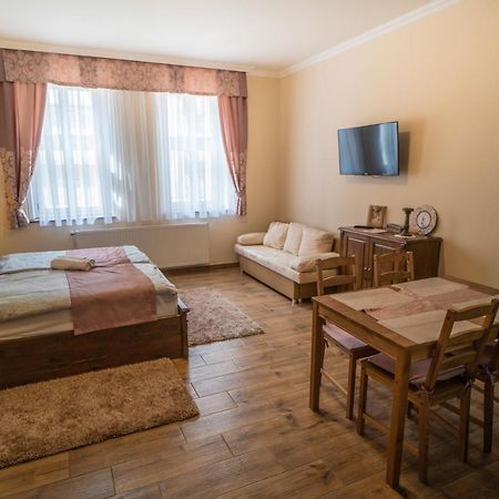 Toscana Apartman Gyula Exteriér fotografie