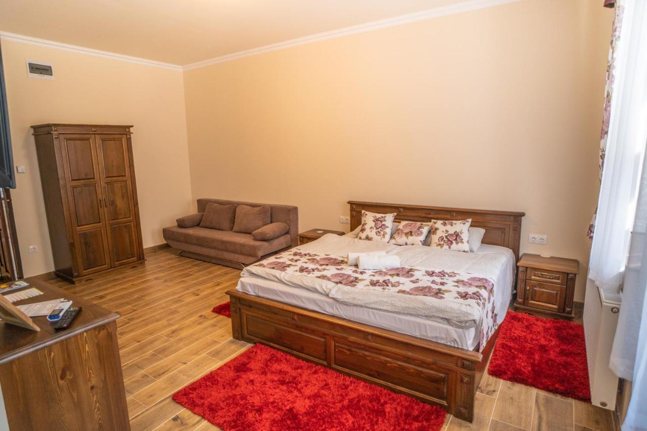Toscana Apartman Gyula Exteriér fotografie