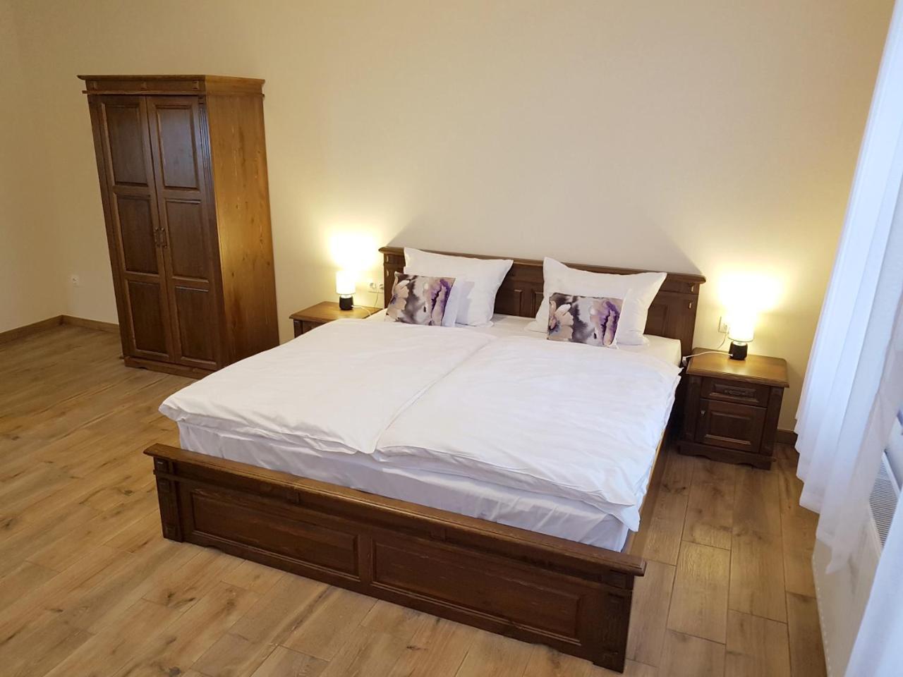 Toscana Apartman Gyula Exteriér fotografie