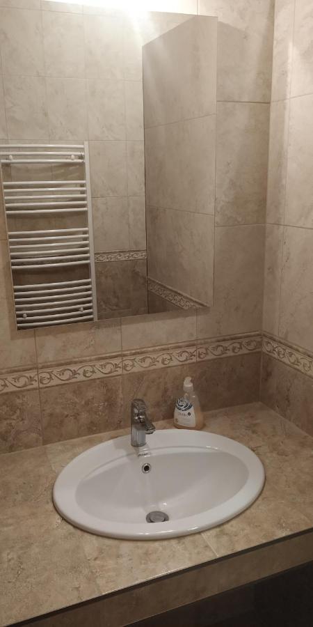 Toscana Apartman Gyula Exteriér fotografie